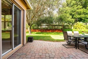 10905 Deer Park Ln, Boynton Beach, FL 33437 Sold 05/03/24