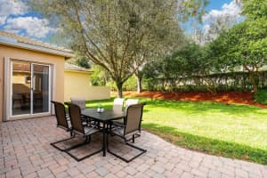 10905 Deer Park Ln, Boynton Beach, FL 33437 Sold 05/03/24