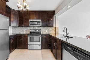 3000 NE 48th Ct 103, Lighthouse Point, FL 33064 Sold 03/12/24