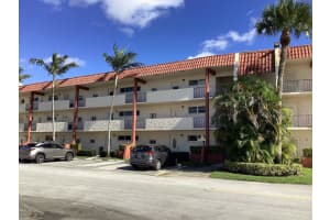 9300 N Hollybrook Lake Dr 308, Pembroke Pines, FL 33025 Sold 04/08/24
