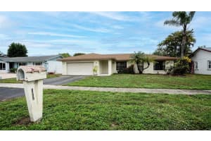 12731 SW 13th Mnr, Davie, FL 33325 Sold 05/31/24
