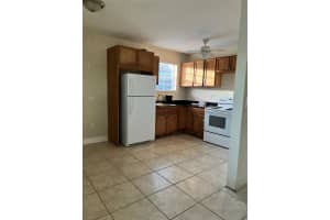 2219 Farragut St, Hollywood, FL 33020 Sold 05/03/24