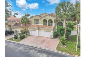 1968 NW 74th Ave, Pembroke Pines, FL 33024 Sold 02/16/24