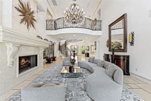 42 Nurmi Dr, Fort Lauderdale, FL 33301 Sold 07/02/24