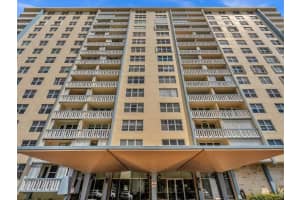 305 N Pompano Beach Blvd 405, Pompano Beach, FL 33062 Sold 05/10/24