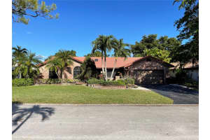 5133 NW 84th Rd, Coral Springs, FL 33067 Sold 04/08/24