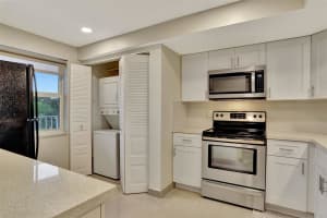 7610 NW 18th St 303, Margate, FL 33063 Sold 04/19/24
