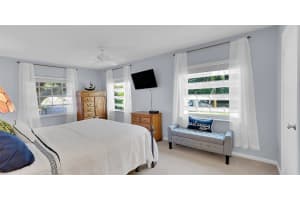 6247 Bay Club Dr 1, Fort Lauderdale, FL 33308 Sold 02/16/24