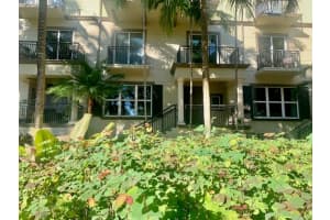 2625 NE 14th Ave 103, Wilton Manors, FL 33334 Sold 04/18/24