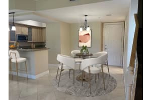 2625 NE 14th Ave 103, Wilton Manors, FL 33334 Sold 04/18/24