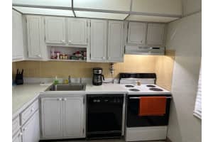 7600 NW 5th Pl 207, Margate, FL 33063 Sold 12/02/24