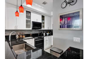 2631 NE 14th Ave 305, Wilton Manors, FL 33334 Sold 05/01/24