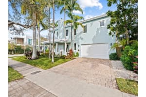 903 SE 11TH CT, Fort Lauderdale, FL 33316 Sold 06/24/24