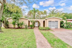 4021 NW 39th Ave, Lauderdale Lakes, FL 33309 Sold 04/03/24