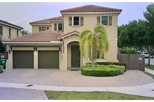 17611 SW 154th Pl, Miami, FL 33187, Sold 02/16/24