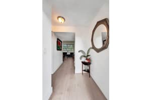 17 Willowbrook Ln 205, Delray Beach, FL 33446 Sold 04/26/24