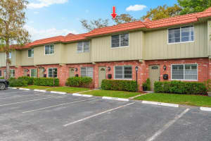 181 NE 20th Ct 8F, Wilton Manors, FL 33305 Sold 02/29/24