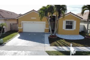 9512 Verona Lakes Blvd, Boynton Beach, FL 33472 Sold 04/19/24