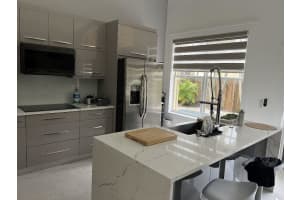 9512 Verona Lakes Blvd, Boynton Beach, FL 33472 Sold 04/19/24