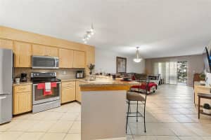 2213 Cypress Island Dr 406, Pompano Beach, FL 33069 Sold 07/31/24