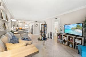 2748 NE 28th Ave 10, Lighthouse Point, FL 33064 Sold 02/21/24