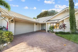 10770 SE Jupiter Narrows Dr, Hobe Sound, FL 33455 Sold 05/03/24