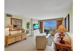 1050 Hillsboro Mile 806W, Hillsboro Beach, FL 33062 Sold 04/08/24