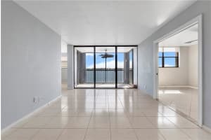 106 Lake Emerald Dr 304, Oakland Park, FL 33309 Sold 08/28/24