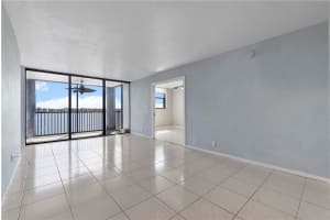 106 Lake Emerald Dr 304, Oakland Park, FL 33309 Sold 08/28/24