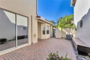1685 Yellowheart Way 1685, Hollywood, FL 33019 Sold 02/15/24