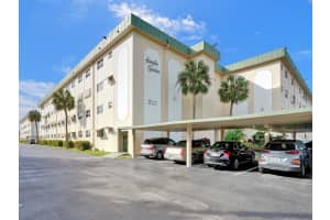 802 SE 7th St 302, Deerfield Beach, FL 33441 Sold 02/06/24