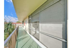 802 SE 7th St 302, Deerfield Beach, FL 33441 Sold 02/06/24