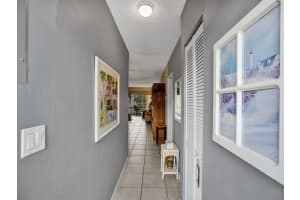 101 NE 19th Ave 214B, Deerfield Beach, FL 33441 Sold 05/02/24