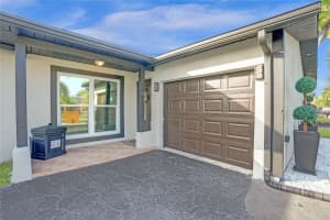 11390 NW 39th Pl, Sunrise, FL 33323 Sold 02/27/24
