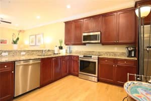 2261 NE 9th Ave 2261, Wilton Manors, FL 33305 Sold 03/27/24