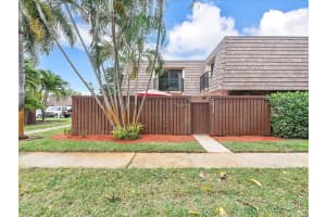 2714 SW 15th St 2714, Deerfield Beach, FL 33442 Sold 03/14/24