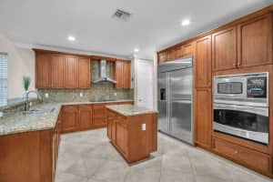 9664 Campi Dr, Lake Worth, FL 33467 Sold 03/28/24