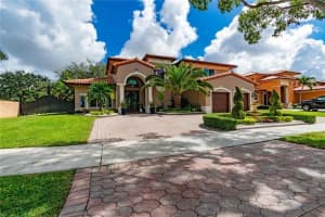 15721 NW 79th Ct, Miami Lakes, FL 33016 Sold 07/10/24