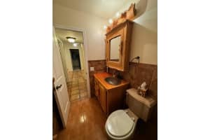 1454 N 12th Ct 7B, Hollywood, FL 33019 Sold 03/19/24