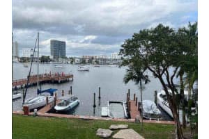 400 Golden Isles Dr 20, Hallandale Beach, FL 33009 Sold 05/10/24