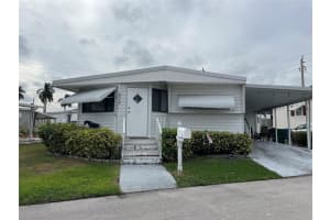8564 SW 17th St, Davie, FL 33324 Sold 06/25/24