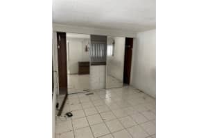 8564 SW 17th St, Davie, FL 33324 Sold 06/25/24