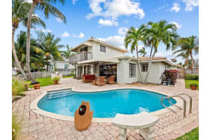 2721 NE 48th St, Lighthouse Point, FL 33064 Sold 02/15/24