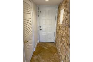 8977 Wiles Rd 308, Coral Springs, FL 33067 Sold 05/10/24