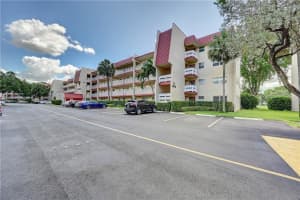 1040 Country Club Dr 205, Margate, FL 33063 Sold 06/20/24