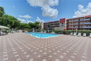 1040 Country Club Dr 205, Margate, FL 33063 Sold 06/20/24