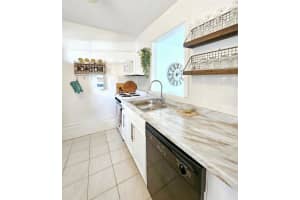 4701 NW 34th St 409, Lauderdale Lakes, FL 33319 Sold 05/06/24