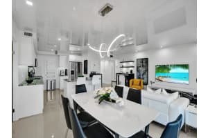 400 Diplomat Pkwy 401, Hallandale Beach, FL 33009 Sold 06/11/24