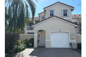 910 Doveplum Ct 910, Hollywood, FL 33019 Sold 02/27/24
