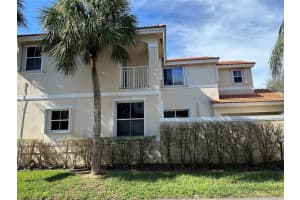 910 Doveplum Ct 910, Hollywood, FL 33019 Sold 02/27/24